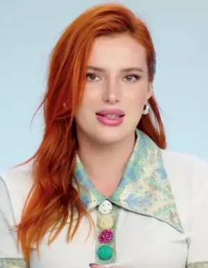 Bella Thorne Portrait