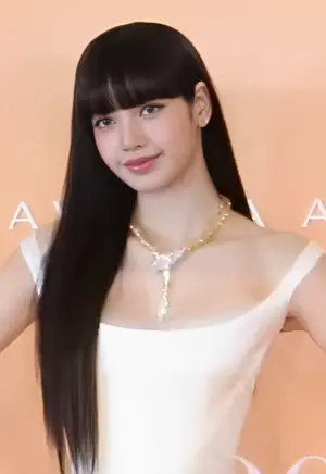 Lisa (singer) Portrait